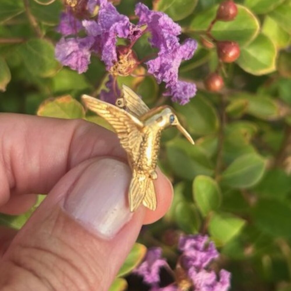 KREMENTZ Gold Hummingbird Saphire Blue Rhinestone PIN BROOCH - Picture 4 of 10